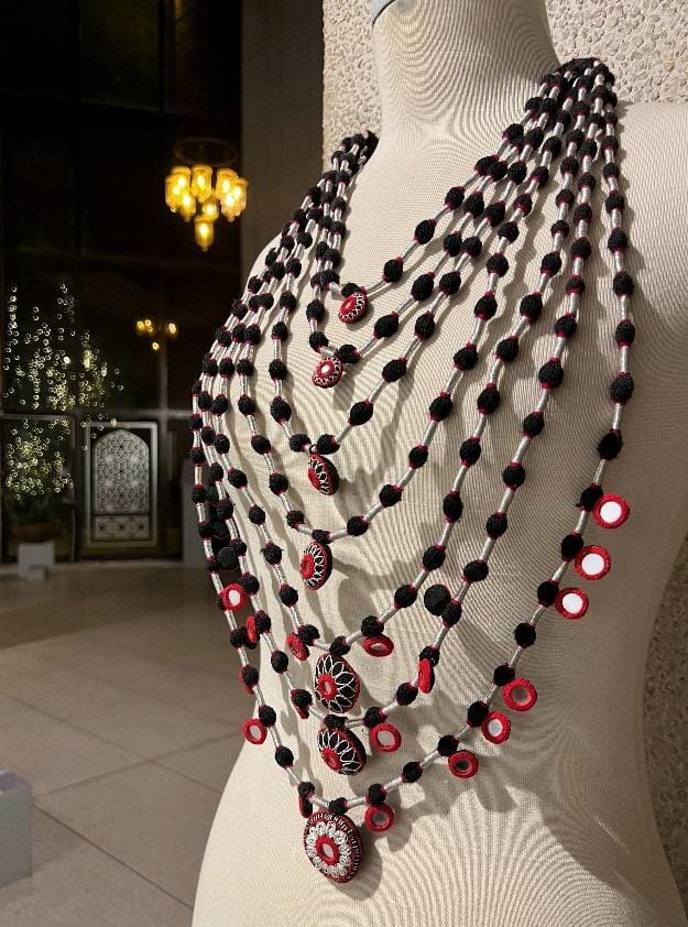 Naushaba Brohi, Zenith Durri, 2012, Resham thread, yarn and mirror