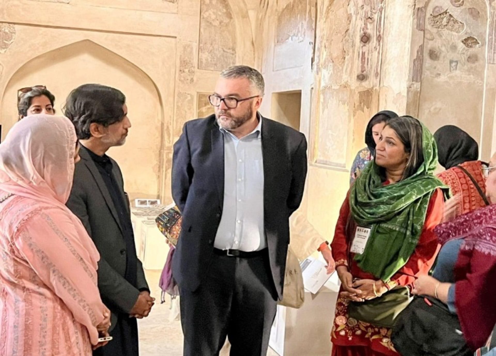 Officials, experts, participants and CROMLahore members at the culminating exhibition.