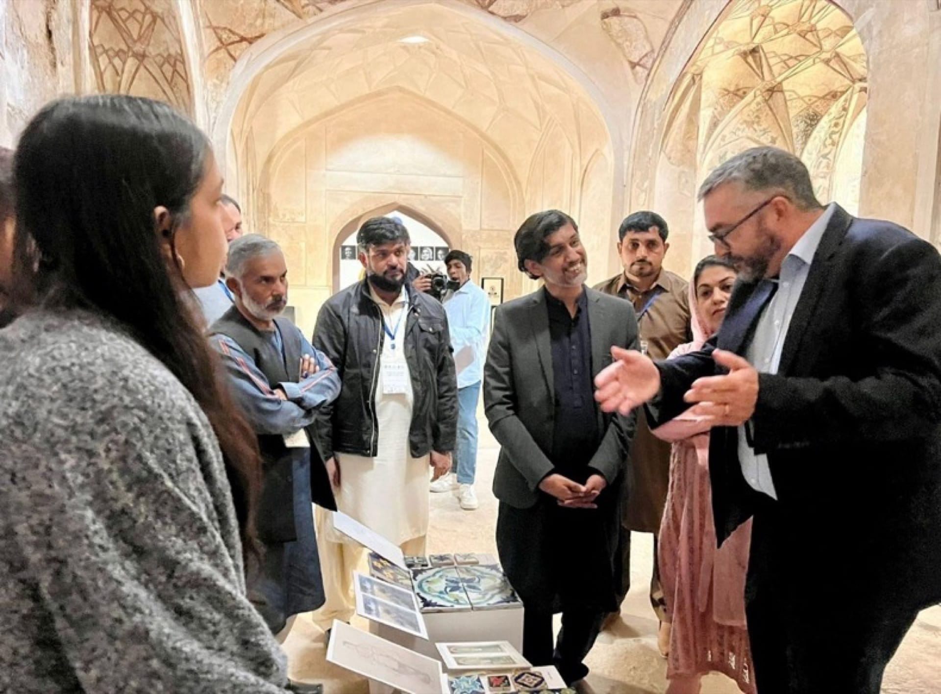Officials, experts, participants and CROMLahore members at the culminating exhibition.