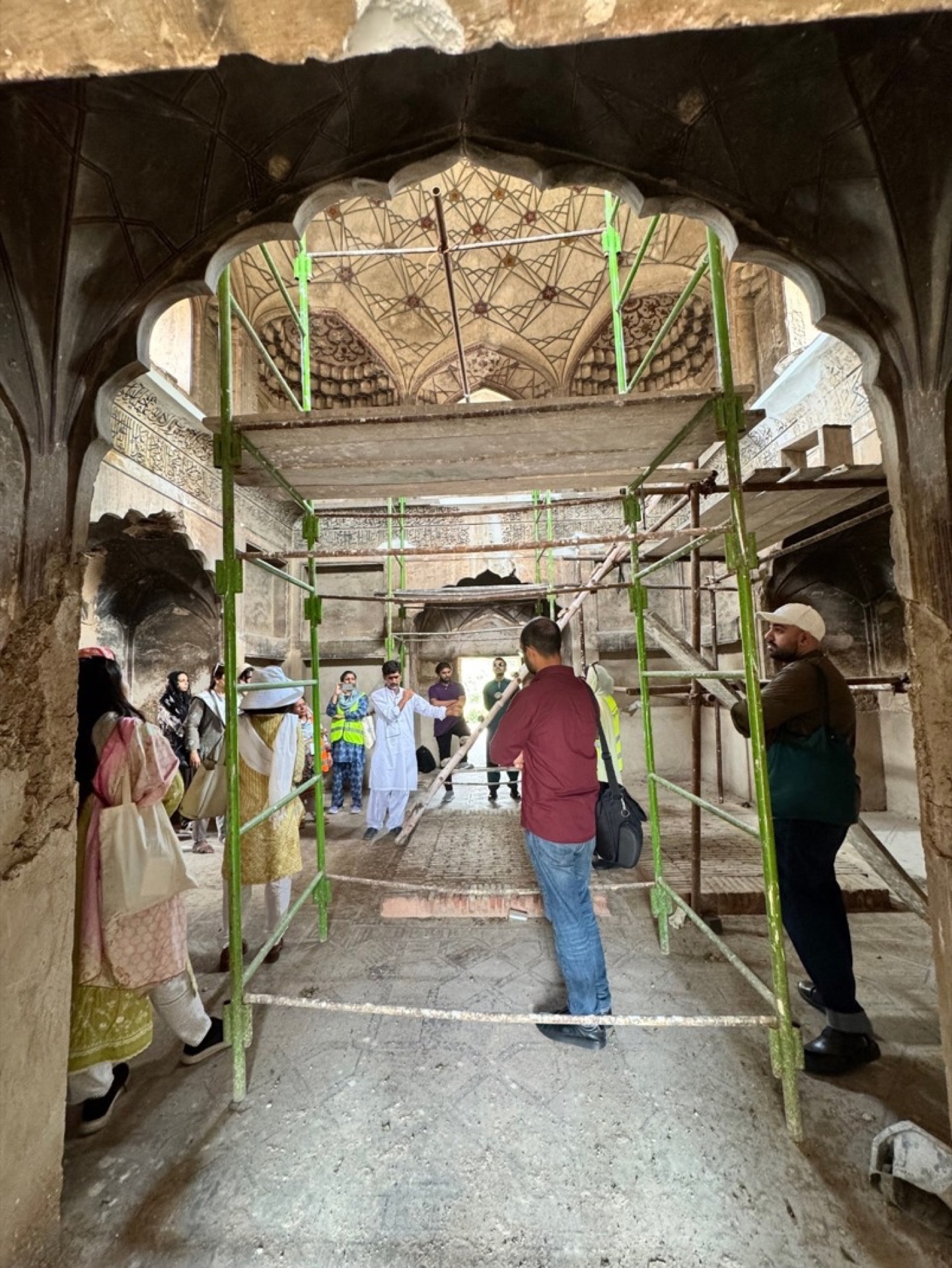 Visit to Gulabi Bagh gateway and Dai Anga mausoleum.